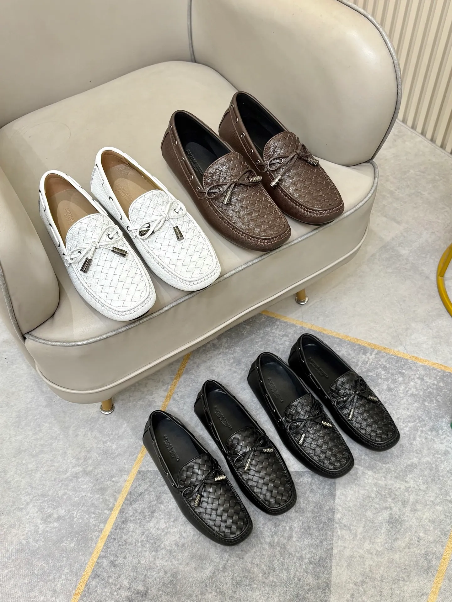 P420💰 (Niu Li + Niu Pad) [BV] The latest hot style‼ ️Casual men's shoes, uppers imported first-layer cowhide ➕Full imported cowhide lining✔️Exquisite workmanship, excellent foot feel, special rubber soles✔️, cool and fashionable, the latest fashion, fashionable outsole, hurry up.  Code number: 38-44 (can be customized to 37.45, non-refundable)